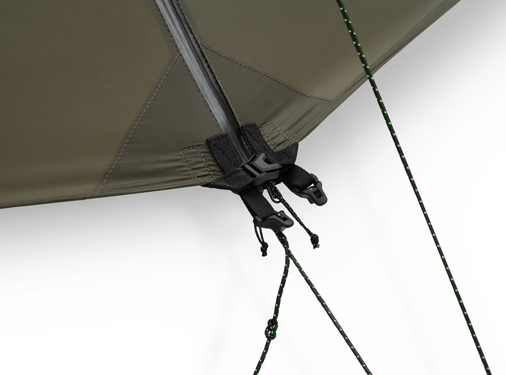 YKK AquaGuard water-repellent zipper detail on Liteway Illusion Solo